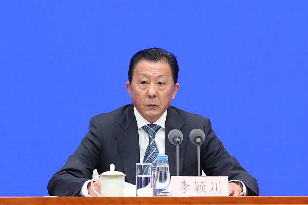 蜜桃成人av